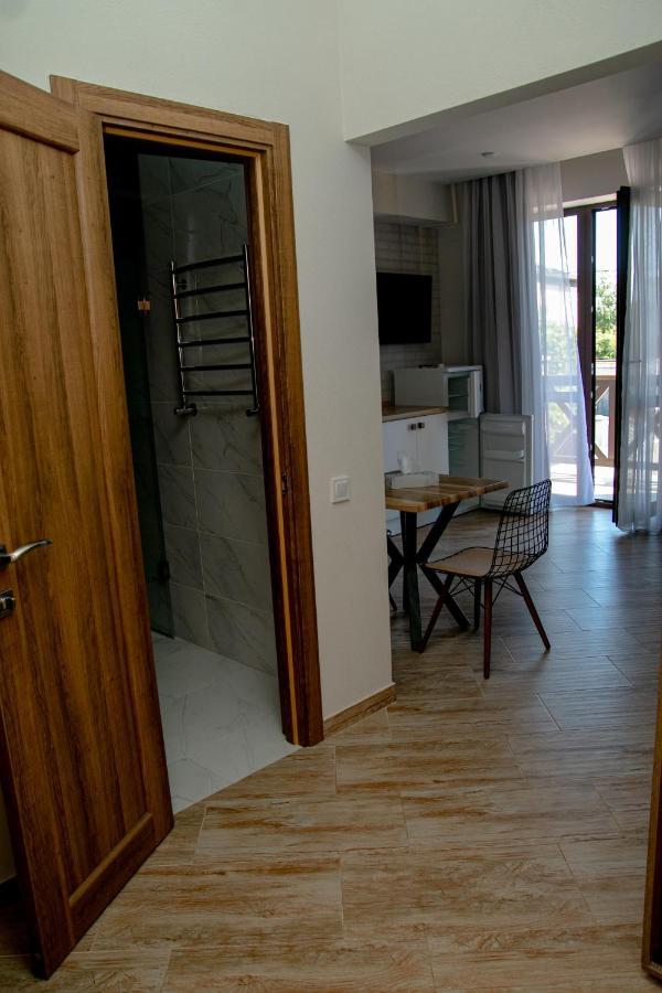 Oasis Family Apartments Sanjiika Exterior foto